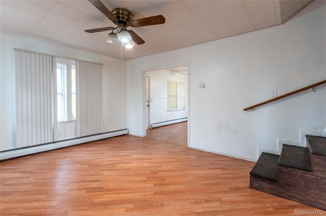 37433 Beechwood Street, Westland, MI 48185