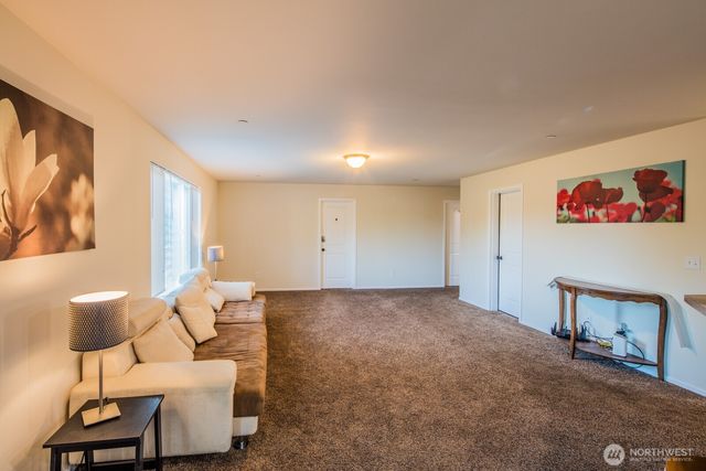 3745 S 150th Street, Tukwila, WA 98188