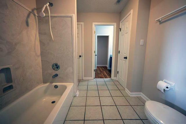 9374 LAUREL HILL DR, Lakeland, TN 38002