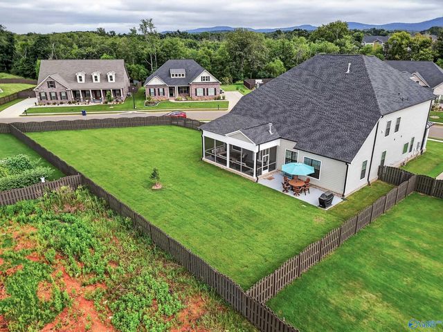 8021 SW Tupelo Gum Trace, Huntsville, AL 35802