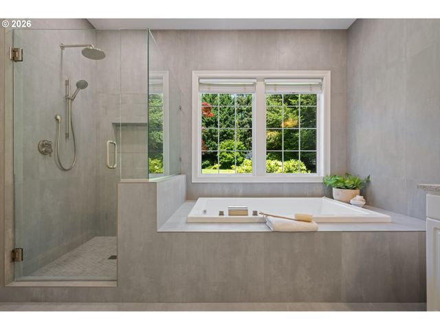 10500 Ne 110TH Cir, Vancouver, WA 98662
