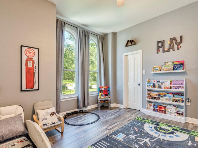 400 Hunt LN, Buda, TX 78610
