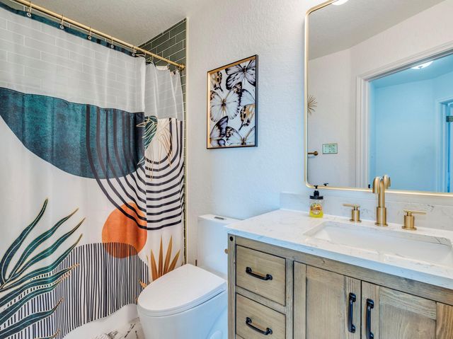 400 Hunt LN, Buda, TX 78610