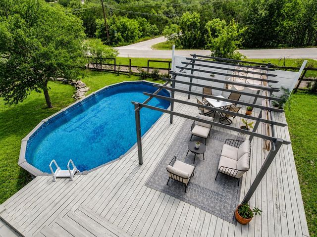 400 Hunt LN, Buda, TX 78610
