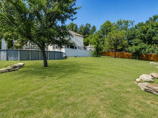 400 Hunt LN, Buda, TX 78610