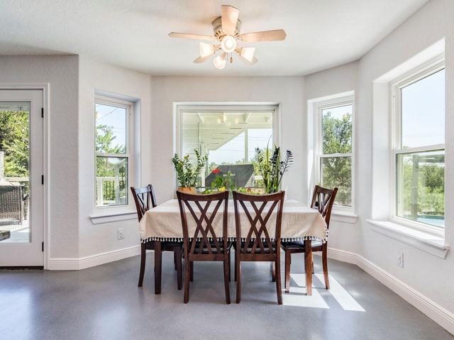 400 Hunt LN, Buda, TX 78610