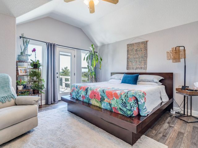 400 Hunt LN, Buda, TX 78610