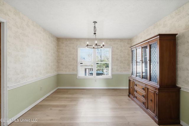 39 Sun Valley Drive, Brandon, MS 39042