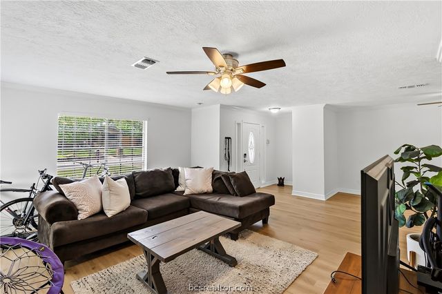 1405 Lawyer Street, College Station, TX 77840