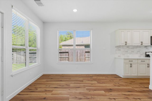 6048 Heritage Creek Lane, Conroe, TX 77304