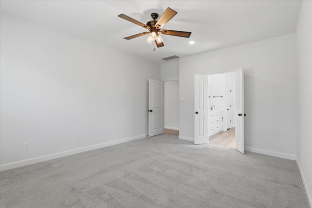 6048 Heritage Creek Lane, Conroe, TX 77304