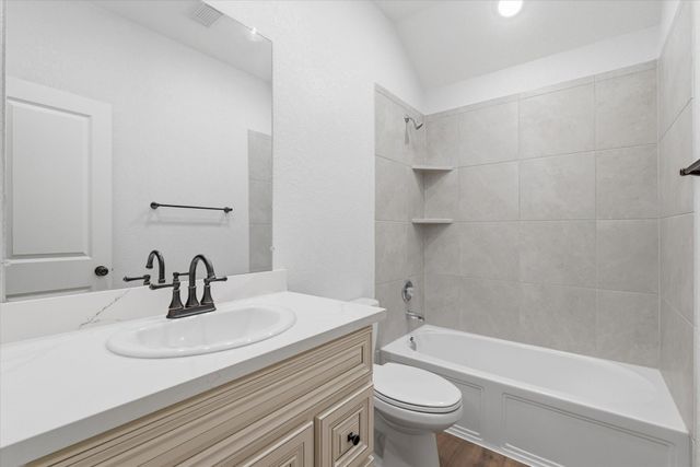 6048 Heritage Creek Lane, Conroe, TX 77304