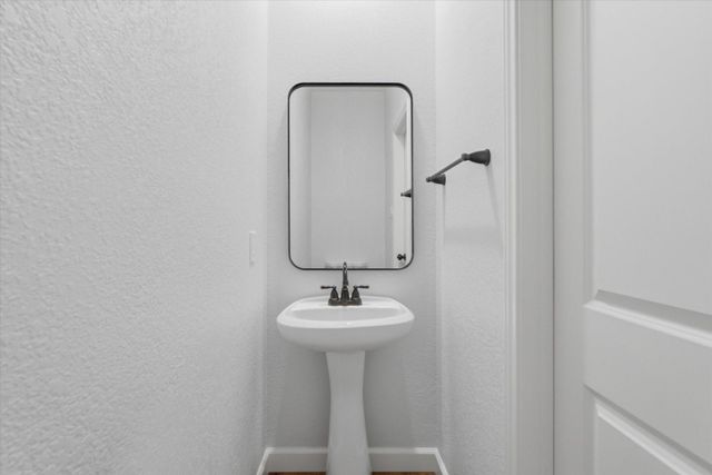 6048 Heritage Creek Lane, Conroe, TX 77304