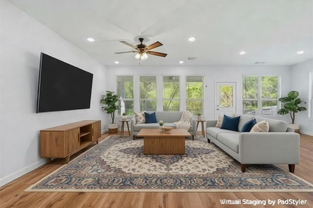 6048 Heritage Creek Lane, Conroe, TX 77304