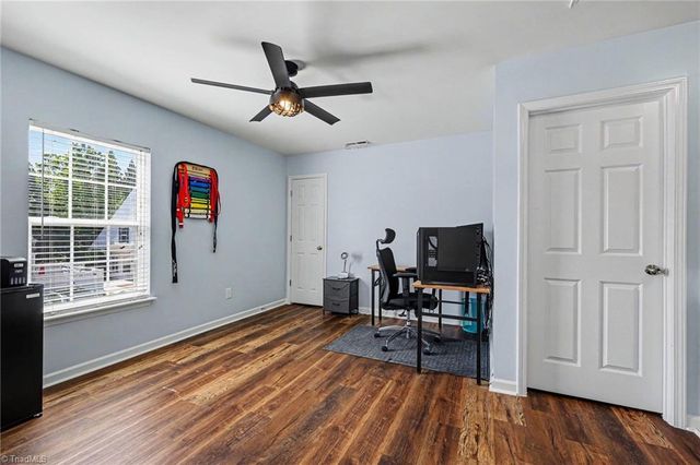 110 Goldfinch Avenue, Greensboro, NC 27409