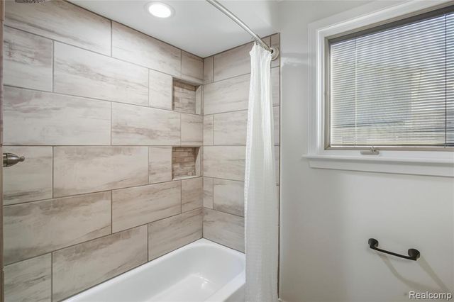 44273 Webster Road, Canton, MI 48187