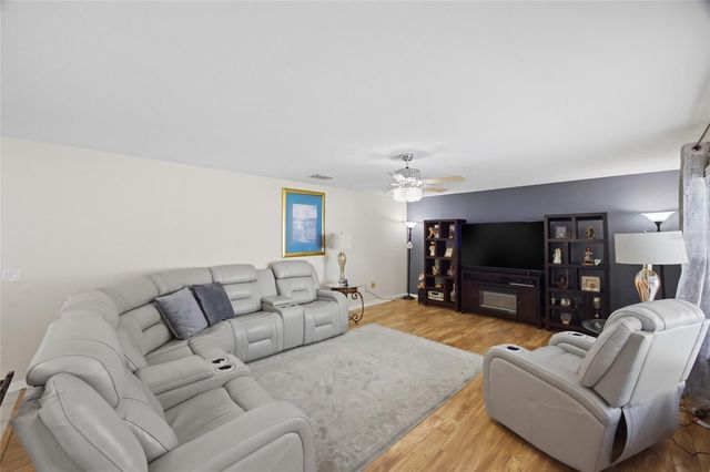 4517 SE 28TH STREET, Ocala, FL 34480