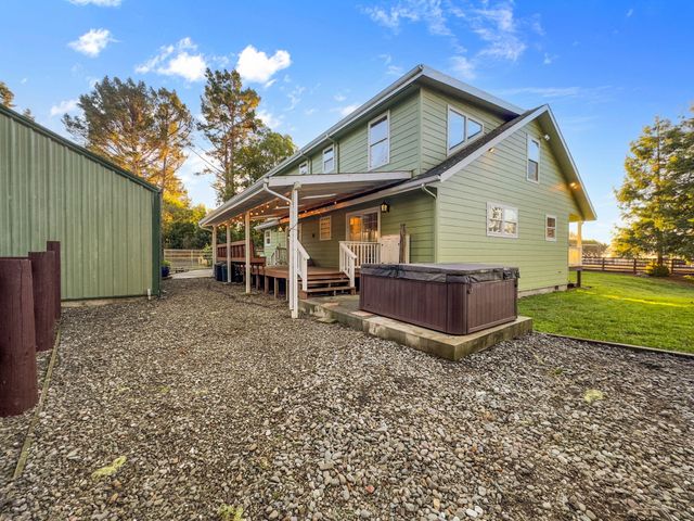 1805 Sunset Drive, Eureka, CA 95503