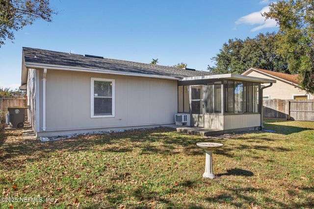 7613 CHELMSFORD Drive, Jacksonville, FL 32244