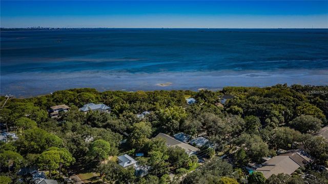 301 WASHINGTON AVENUE, Safety Harbor, FL 34695