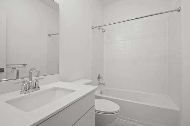 7914 Jasper Meadows Way, Angleton, TX 77515