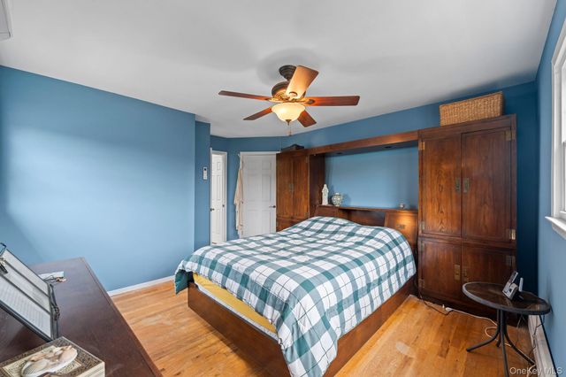 38 Pamlico Avenue, Ronkonkoma, NY 11779