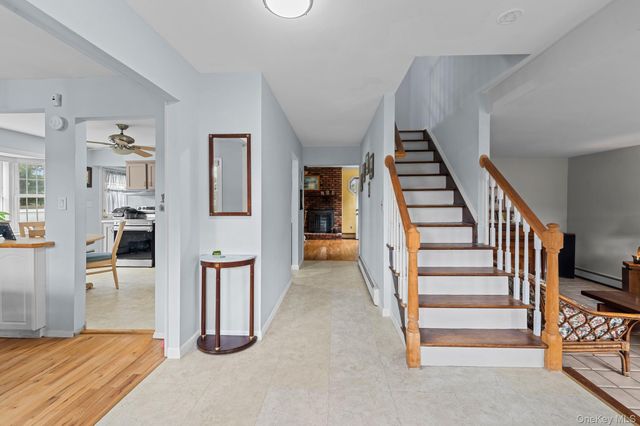 38 Pamlico Avenue, Ronkonkoma, NY 11779