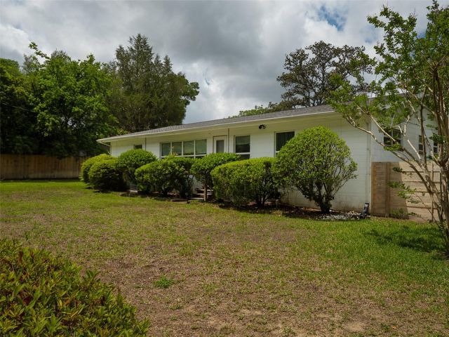 821 NW 20TH TERRACE, Gainesville, FL 32603