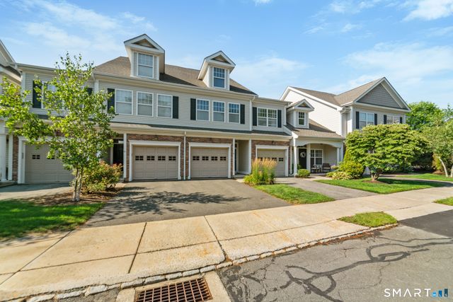 86 Park Place Circle, West Hartford, CT 06110