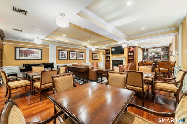 86 Park Place Circle, West Hartford, CT 06110