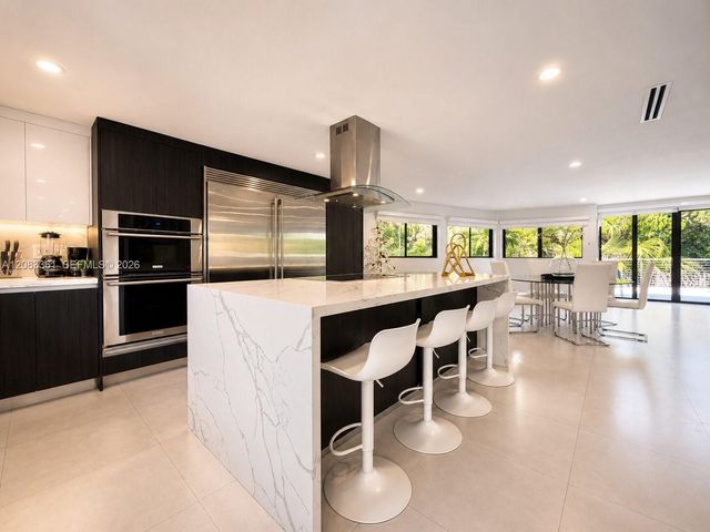 6025 SW 72nd Avenue, Miami, FL 33143