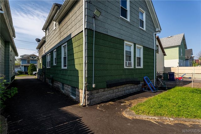 94 Connelly Avenue, Buffalo, NY 14215