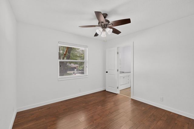 906 Pinedale Lane, Dallas, TX 75241
