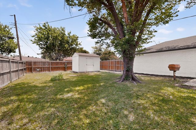 906 Pinedale Lane, Dallas, TX 75241