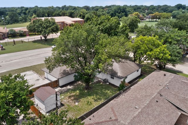 906 Pinedale Lane, Dallas, TX 75241