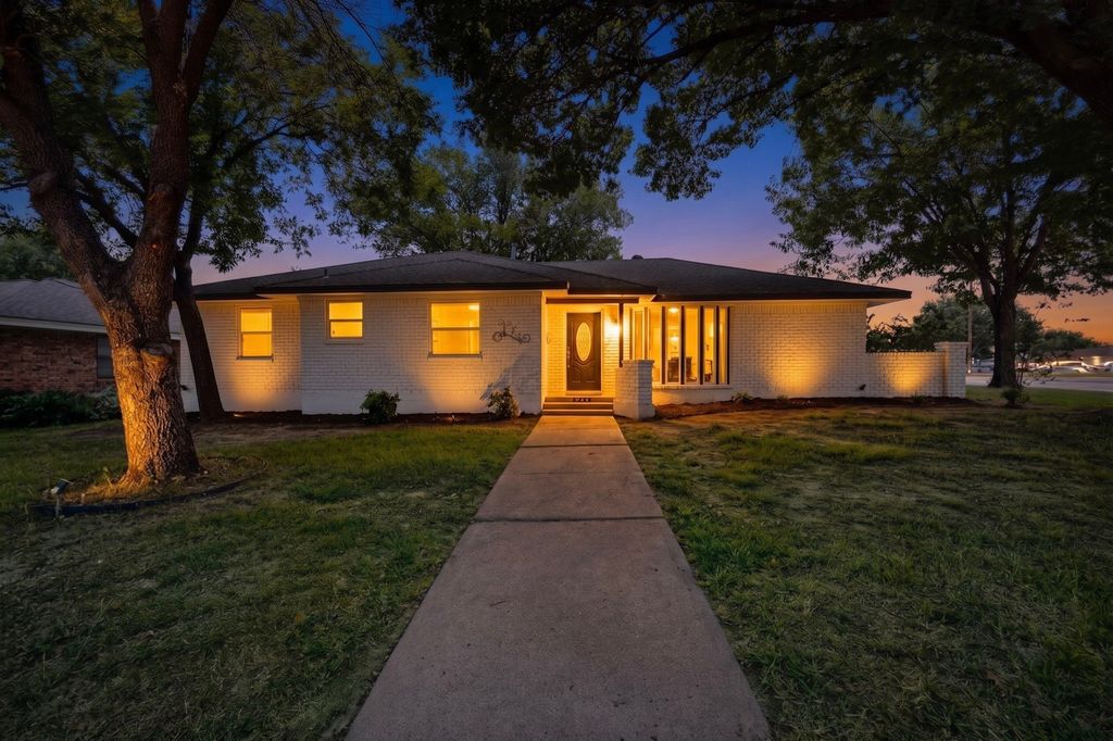 906 Pinedale Lane, Dallas, TX 75241