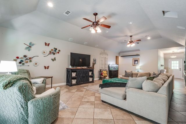 12588 Fm 1008, Dayton, TX 77535