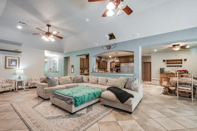 12588 Fm 1008, Dayton, TX 77535