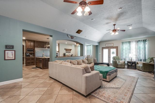 12588 Fm 1008, Dayton, TX 77535