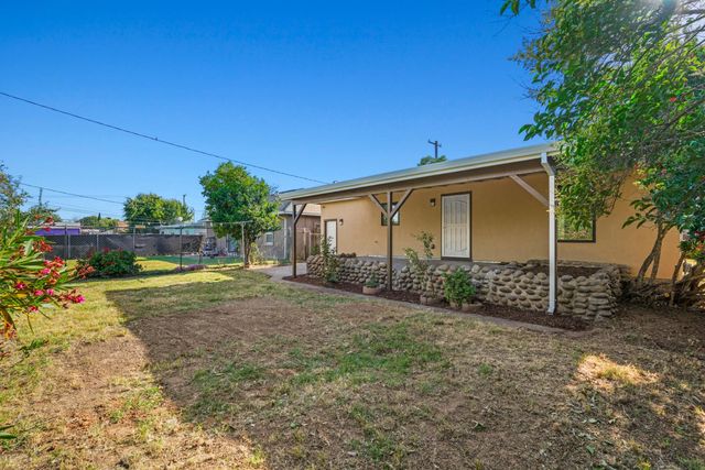 3816 Mahogany St, Sacramento, CA 95838