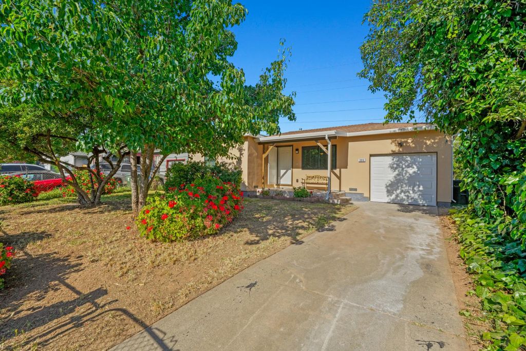 3816 Mahogany St, Sacramento, CA 95838