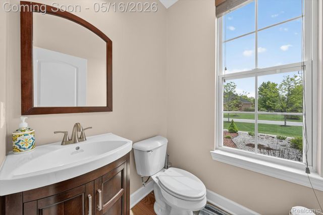 54908 N Grenelefe Circle W, Lyon Charter Township, MI 48178