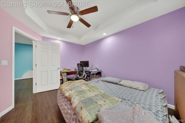 54908 N Grenelefe Circle W, Lyon Charter Township, MI 48178