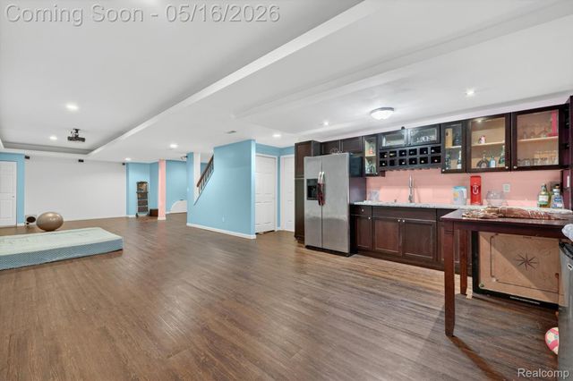 54908 N Grenelefe Circle W, Lyon Charter Township, MI 48178