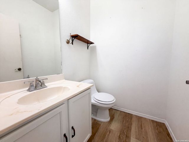 5759 MIDCROWN DR, San Antonio, TX 78218