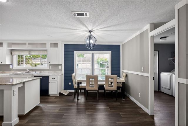 6 Breezewood Drive, Hampton, GA 30228