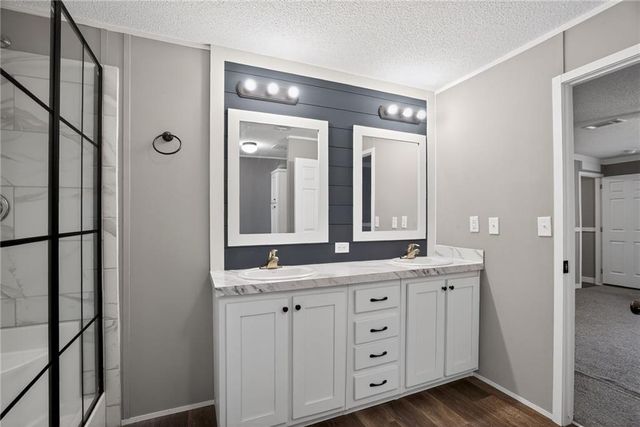 6 Breezewood Drive, Hampton, GA 30228