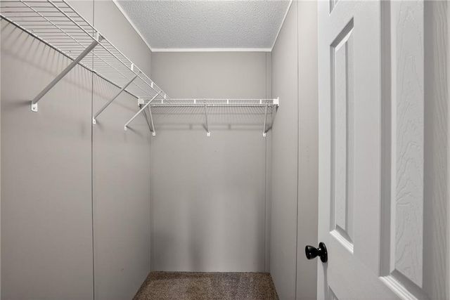 6 Breezewood Drive, Hampton, GA 30228