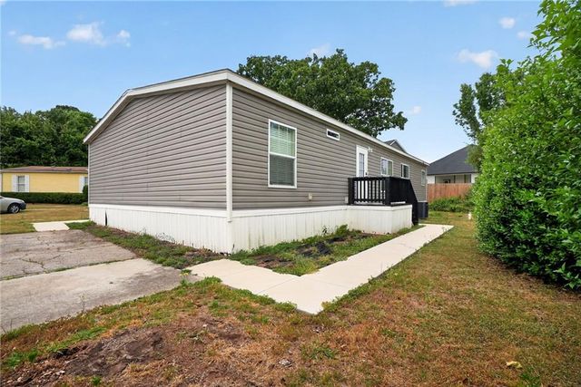 6 Breezewood Drive, Hampton, GA 30228