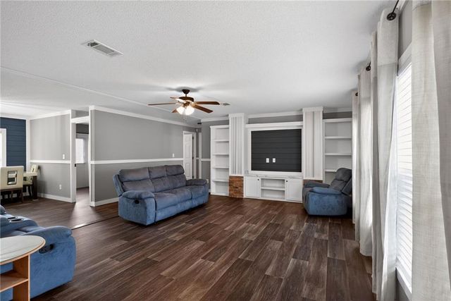 6 Breezewood Drive, Hampton, GA 30228